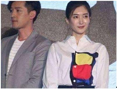 明星情侣分手后同台,分手后同台演绎别样风采